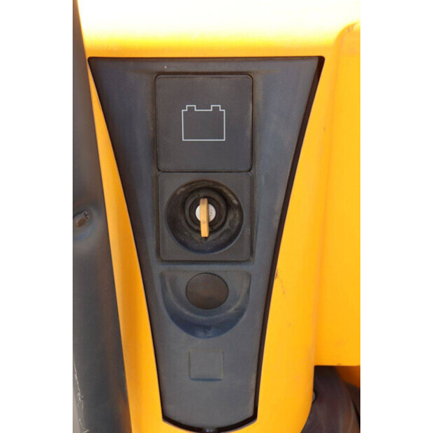 2020 Jungheinrich EMC 110-49175874