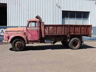 صورة ل شاحنات صندوقية 1960 فولفو L48506R