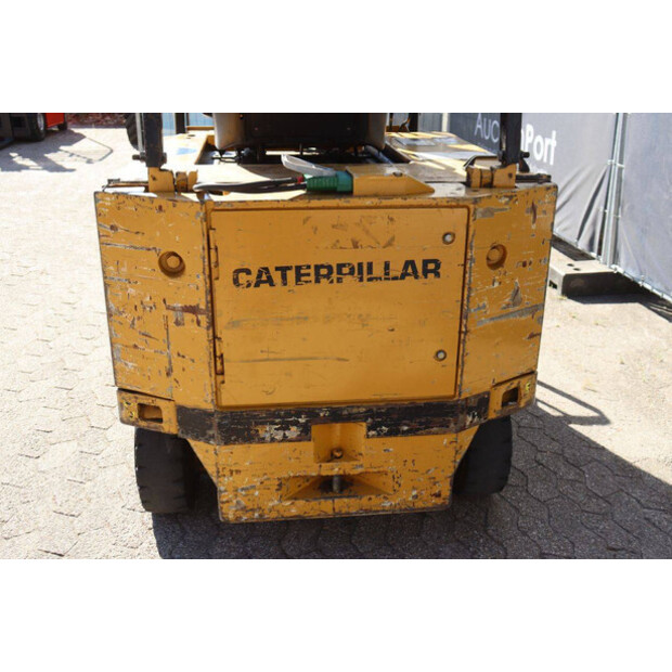 1996 Caterpillar F50DSA-49180605