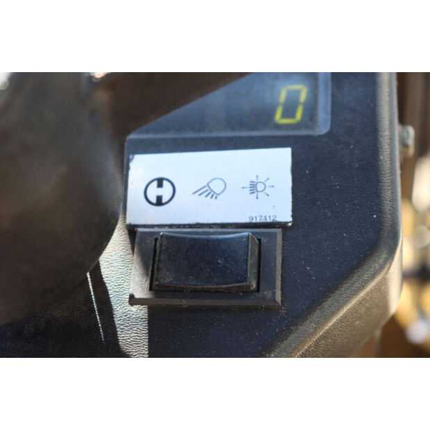 1996 Caterpillar F50DSA-49180617