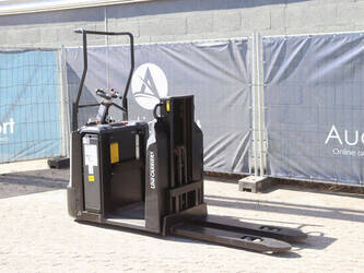 2020-unicarriers-oep120-49180625