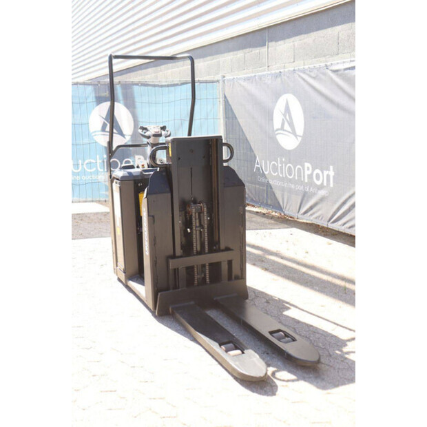 2020 UNICARRIERS OEP120-49180626