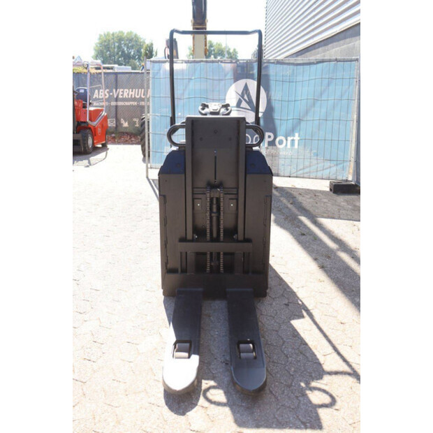 2020 UNICARRIERS OEP120-49180627