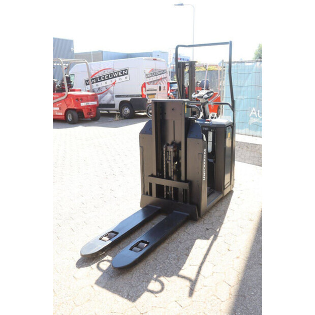 2020 UNICARRIERS OEP120-49180628
