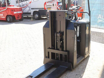 2020-unicarriers-oep120-49180628