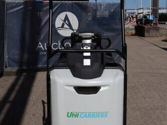 2020-unicarriers-oep120-49180630