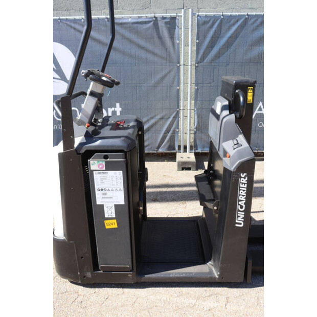 2020 UNICARRIERS OEP120-49180638