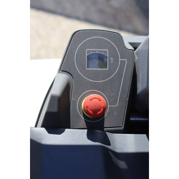 2020 UNICARRIERS OEP120-49180644