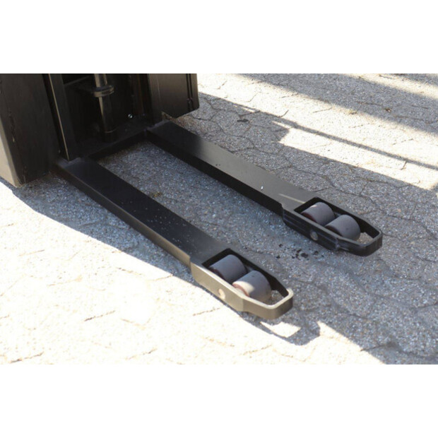 2020 UNICARRIERS OEP120-49180653