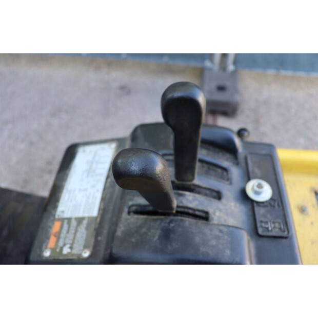 1999 Hyster J1.60XMT-49181488