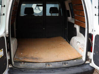 2011-volkswagen-caddy-1490225-49181676