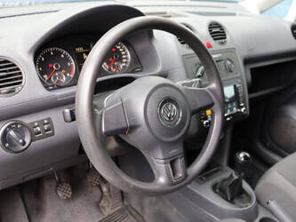 2011-volkswagen-caddy-1490225-49181691