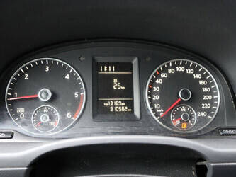 2011-volkswagen-caddy-1490225-49181695