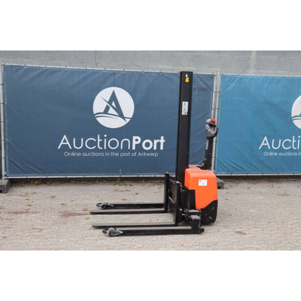 2009 BT HWE100S-49181812