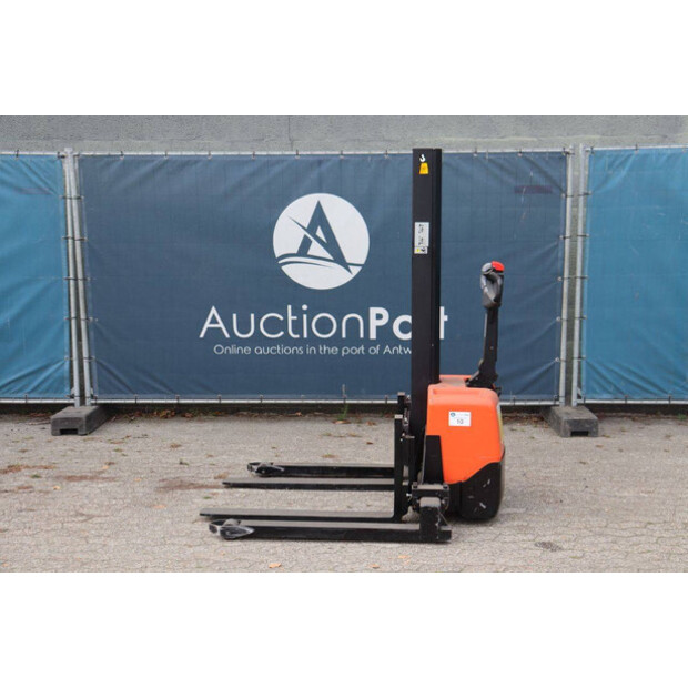2009 BT HWE100S-49181813