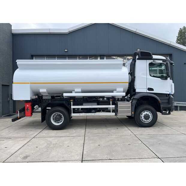 2026 Mercedes-Benz Arocs 2136-49181883