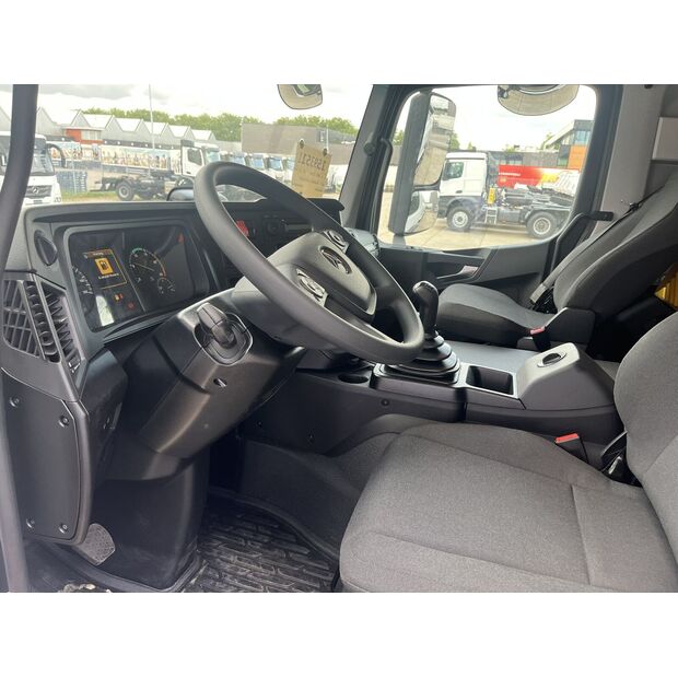2026 Mercedes-Benz Arocs 2136-49181887