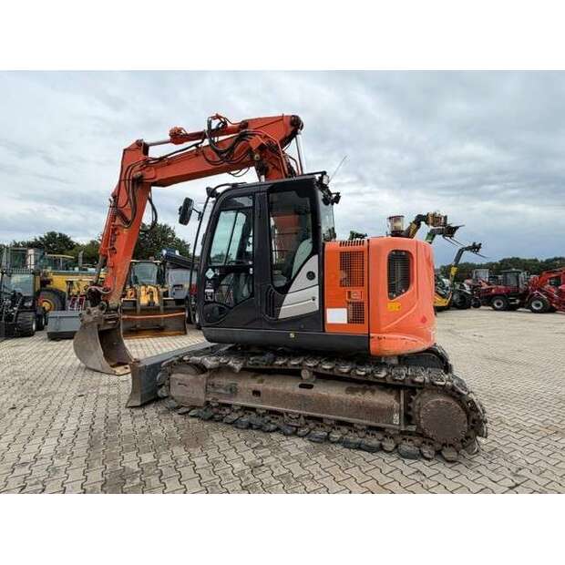 Hitachi ZX135US-49183656