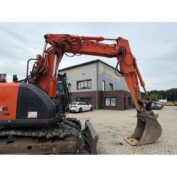 Hitachi ZX135US-49183660