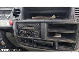 2008-renault-maxity-1490368-49185488
