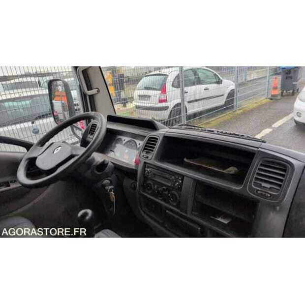 2008 Renault Maxity-49185490