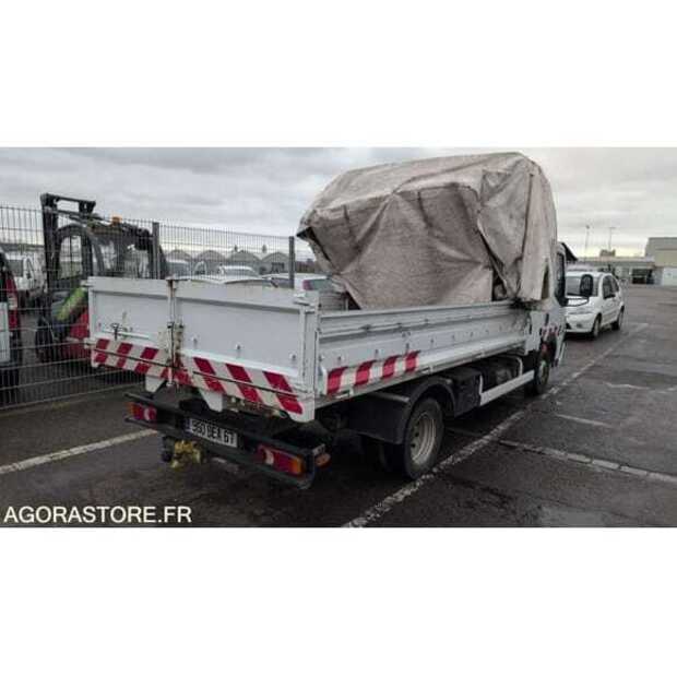 2008 Renault Maxity-49185499