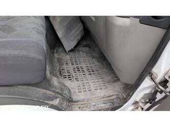 2008-renault-maxity-1490368-49185504