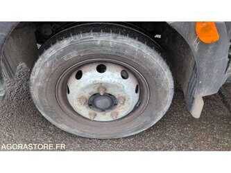 2008-renault-maxity-1490368-49185505
