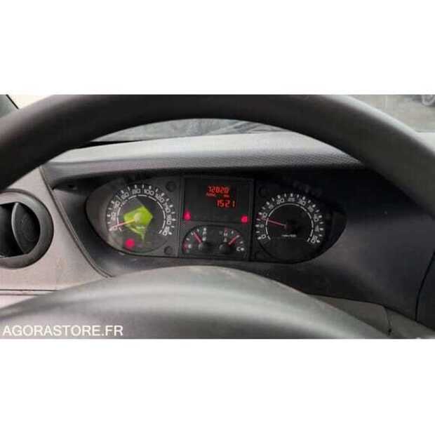 2009 Iveco 35C14G-49185528