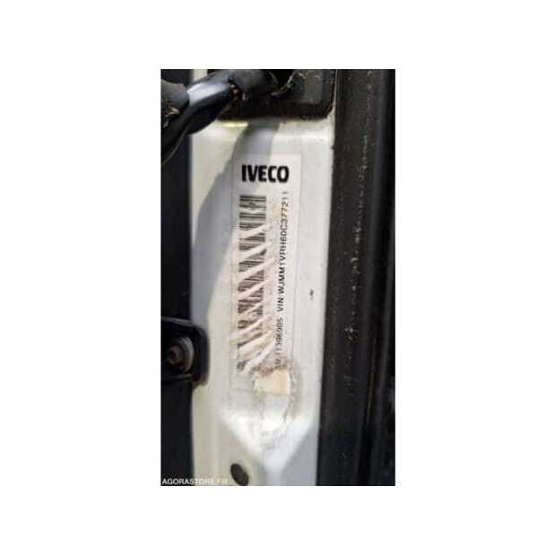 2017 Iveco 440S42-49185572