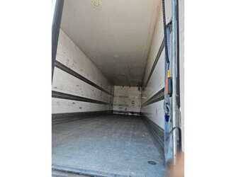 renault-premium-1490379-49185649