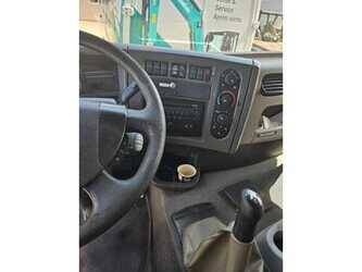 renault-premium-1490379-49185650