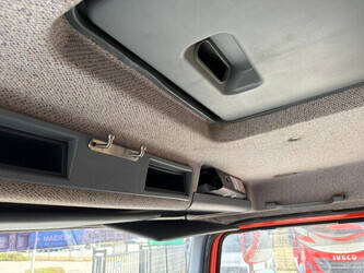 2004-mercedes-benz-axor-49186657