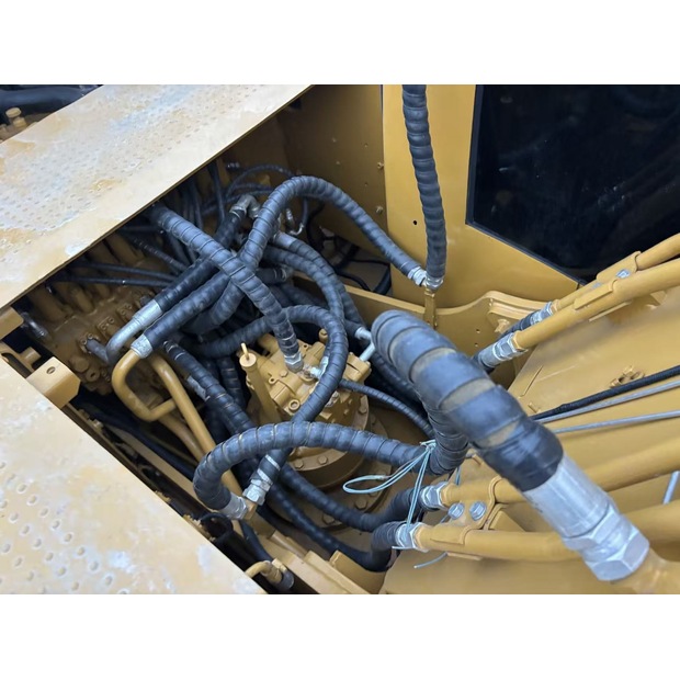 2010 Caterpillar 320C-49189441
