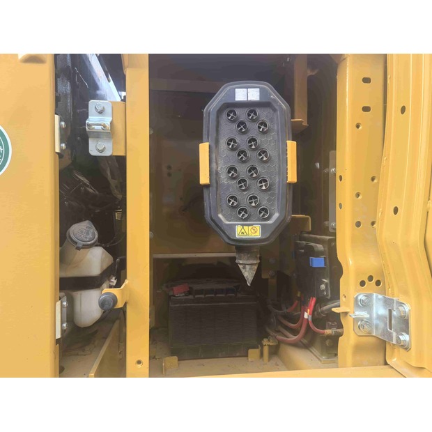 2024 Caterpillar 320GC-49192657