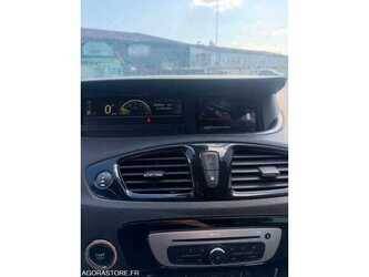 2016-renault-megane-1490587-49192825