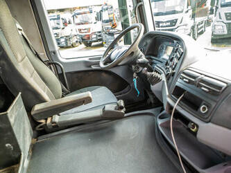 2009-mercedes-benz-actros-3236-49193313
