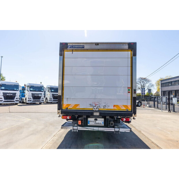 2018 Renault D10-49198598