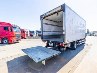 2018-renault-d10-49198601