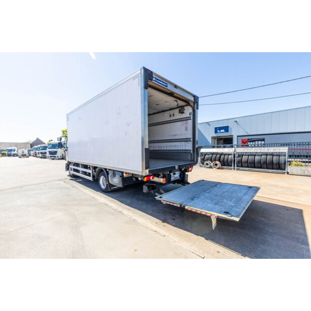 2018 Renault D10-49198602