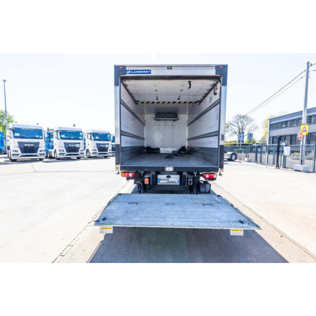 2018 Renault D10-49198603