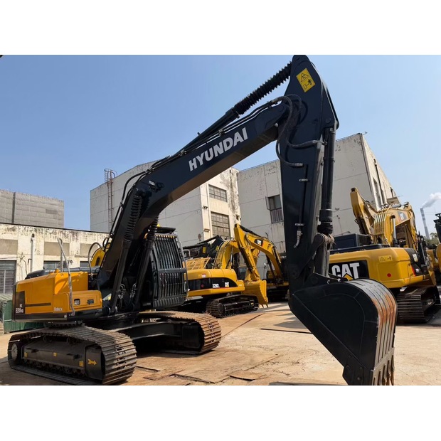 2025 هيونداي روبكس HX220HD-49200247