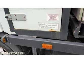 2012-renault-midlum-1490800-49201105