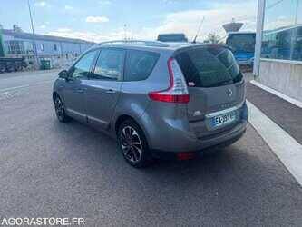 2016-renault-megane-1490587-49202384