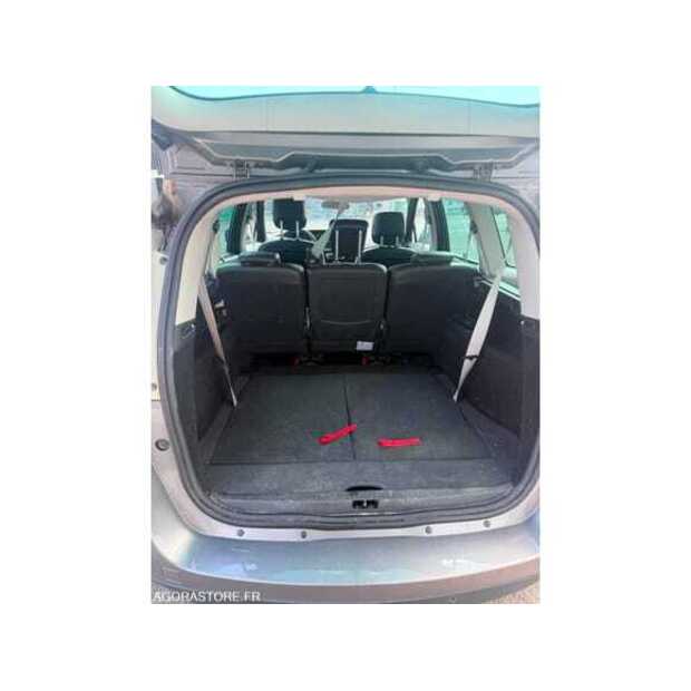 2016 Renault Megane-49202394