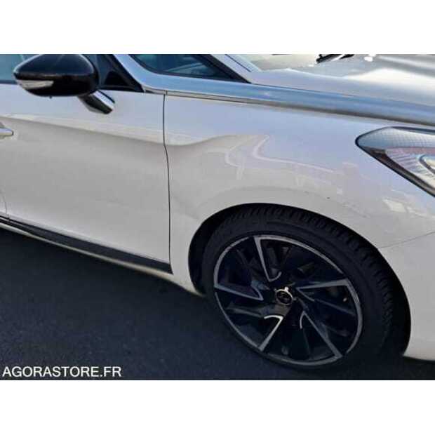2018 DS DS5-49202485