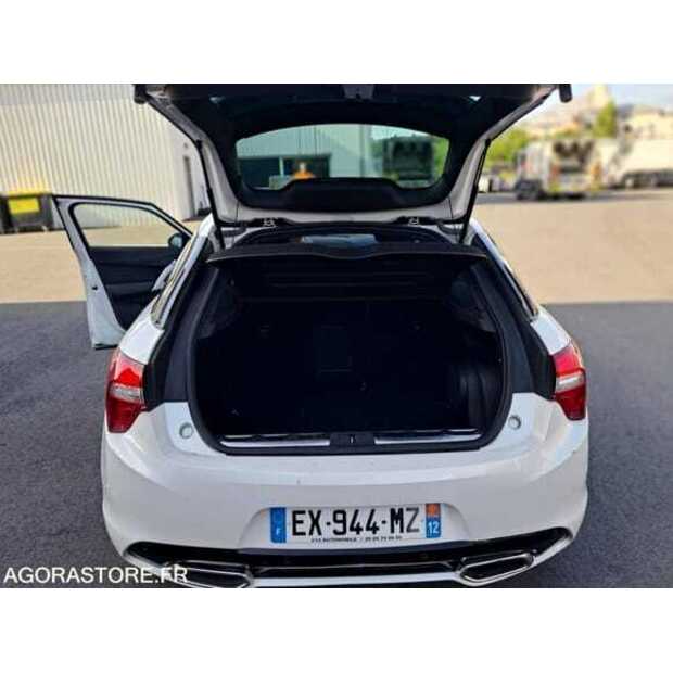 2018 DS DS5-49202486