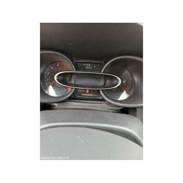 2017 Renault Clio-49202957