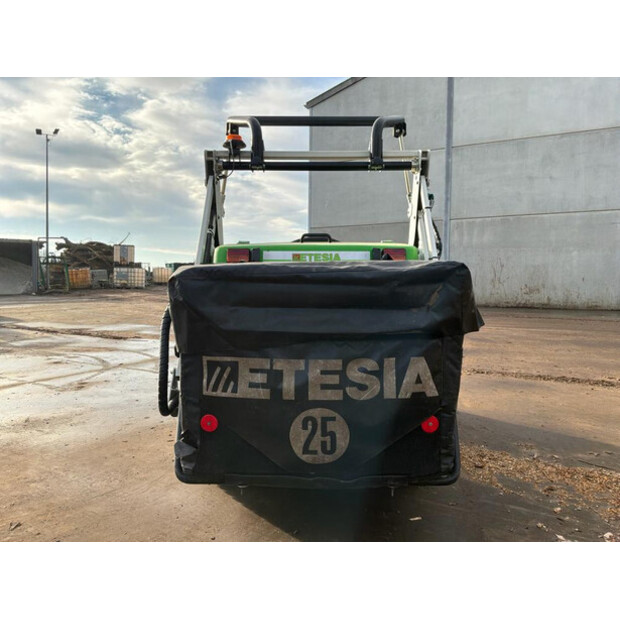 2021 Etesia HYDRO 124D-49205027