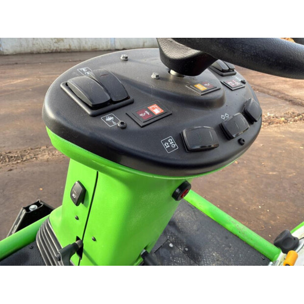2021 Etesia HYDRO 124D-49205039